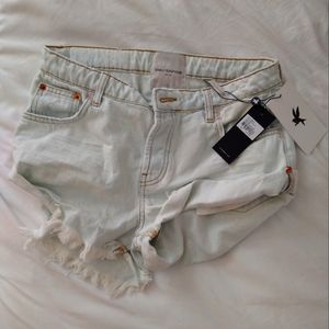 NEW! ONE TEASPOON SHORTS 26
